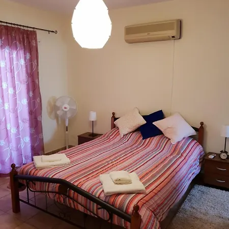 Ikaria Village-ground Floor No 4 Apartamento