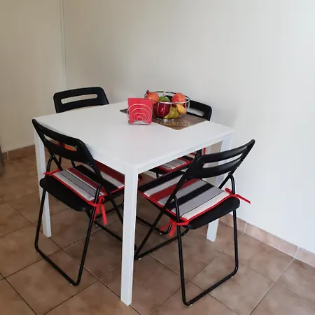 Ikaria Village-ground Floor No 4 Klorakas