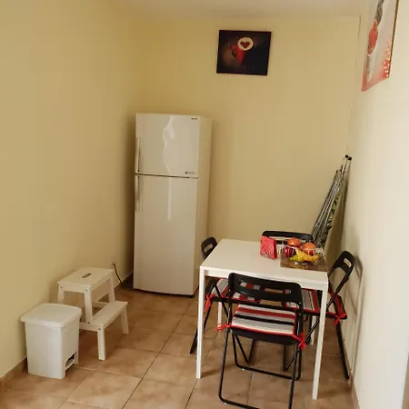 아파트 Ikaria Village-ground Floor No 4 Klorakas